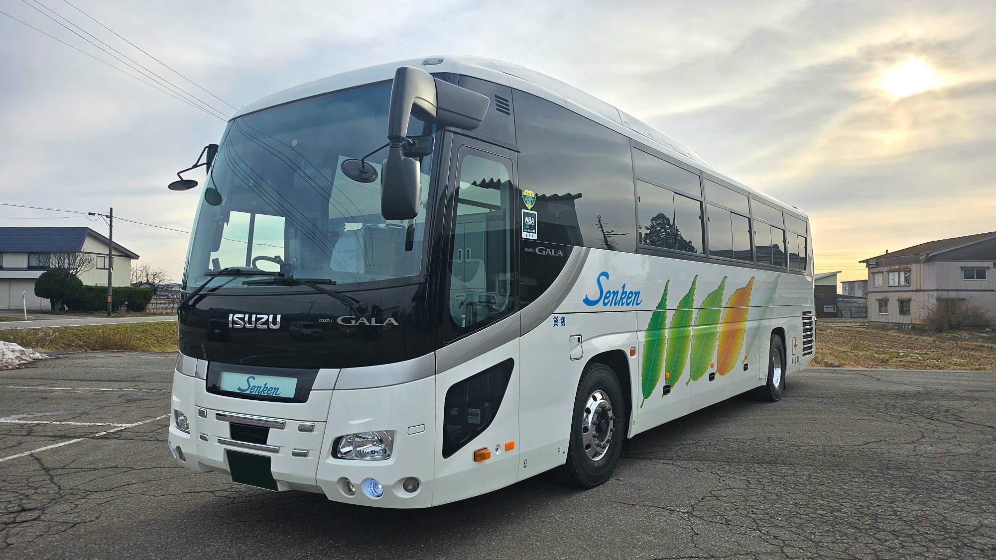 大型バス53人乗り