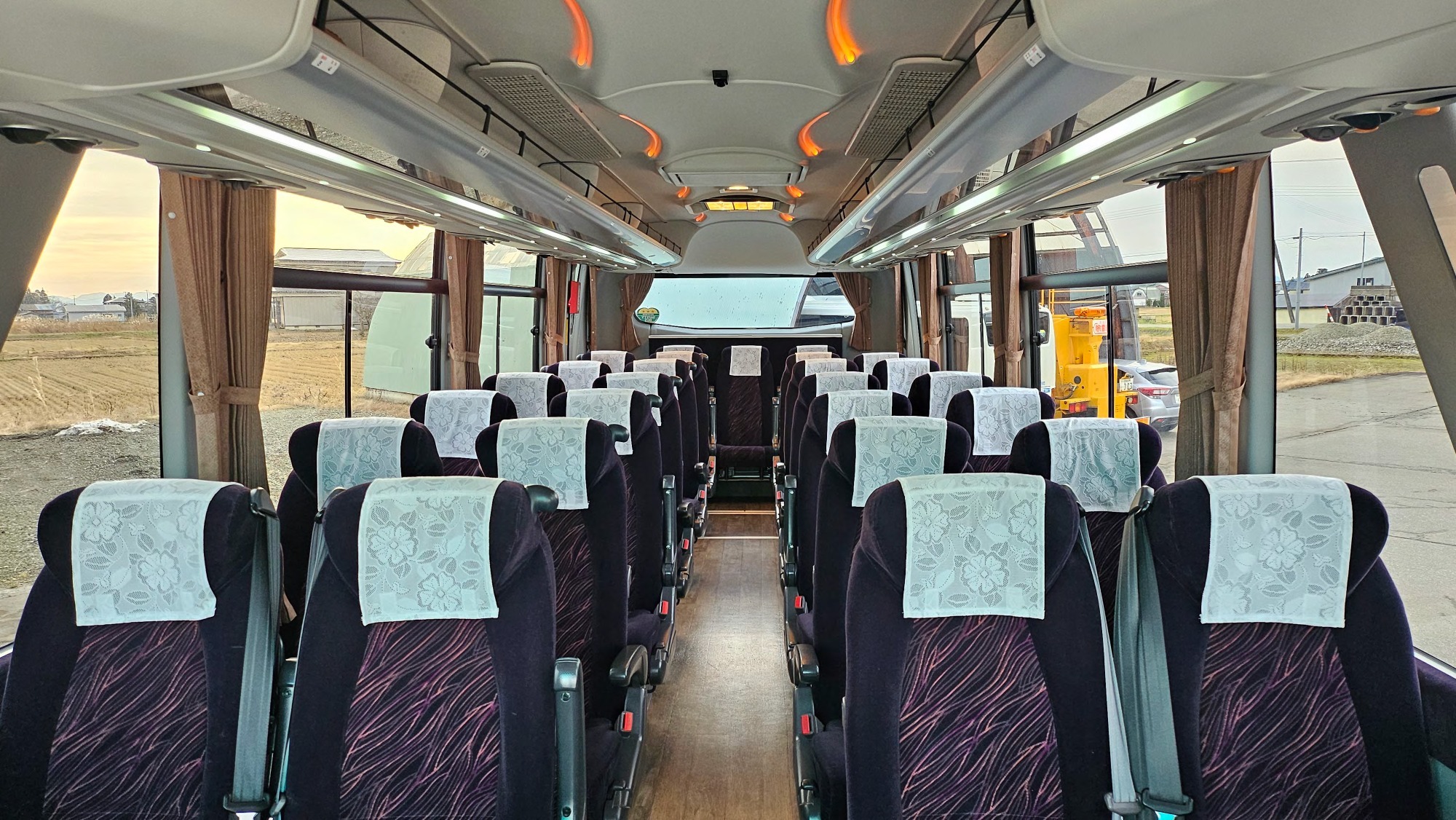 中型バス27人乗り